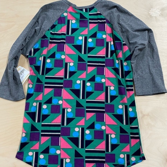 Lularoe Randy Baseball Style Tee size large (CT) - Picture 2 of 7